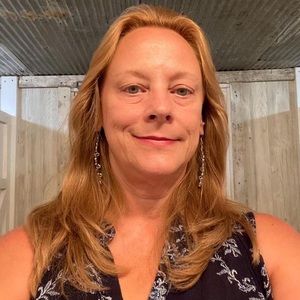 Meet your Posher, Deborah